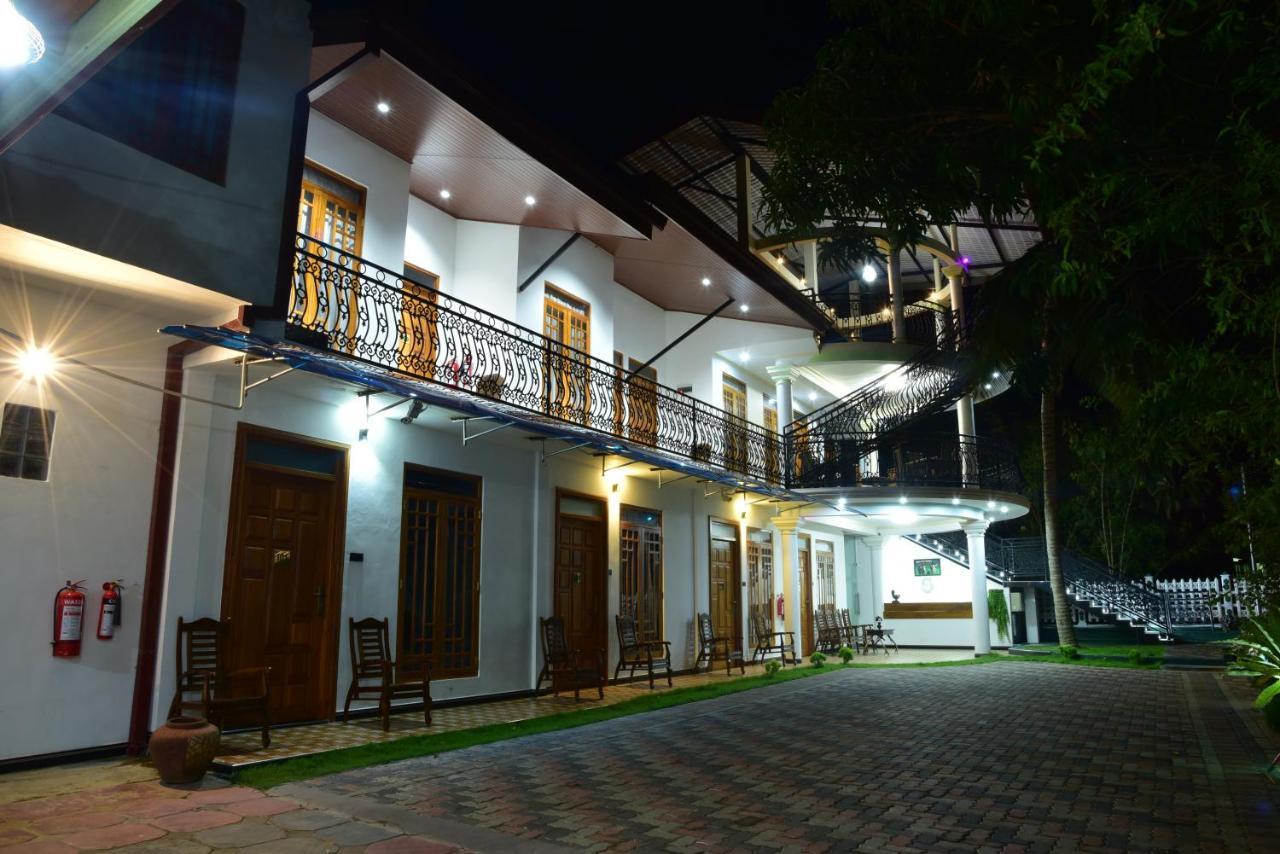 L S Lanka Boutique Hotel Dambulla Kültér fotó